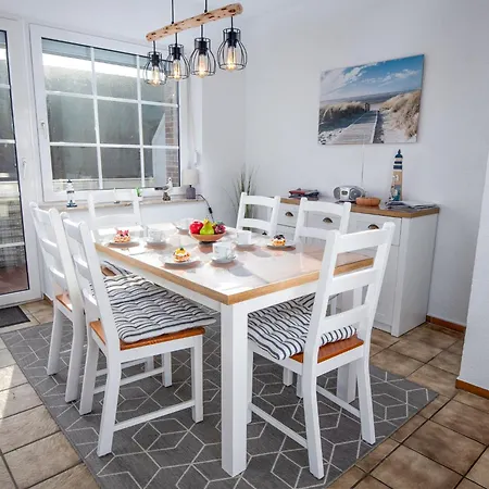 Schoenfelder By Interhome