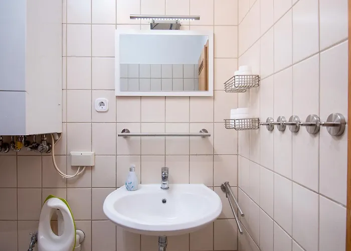 Schoenfelder By Interhome *